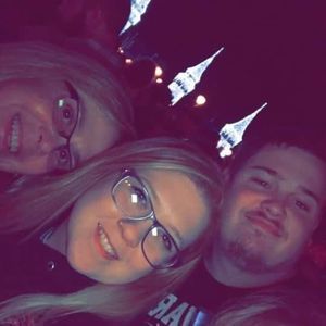 Meet your Posher, Suzanne